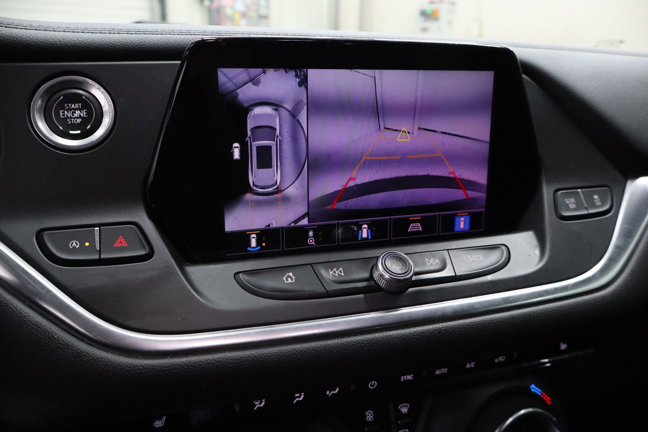 Used 2021 Chevrolet Blazer LT w/ Sound & Technology Package image 23