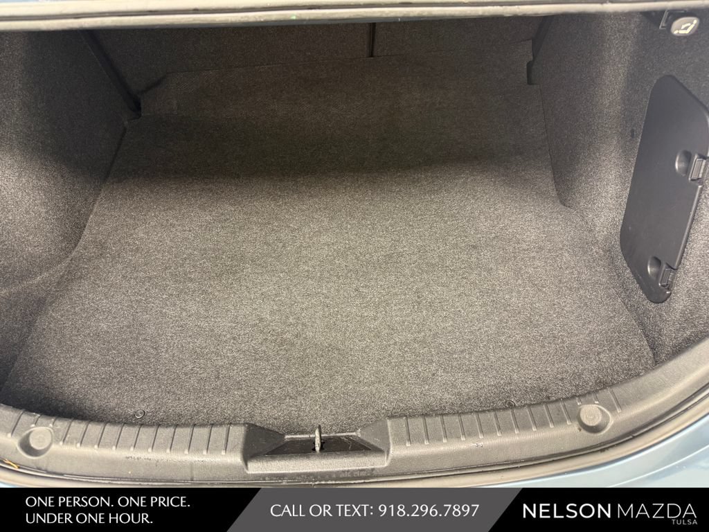 Used 2014 MAZDA MAZDA3 i Touring FWD image 35