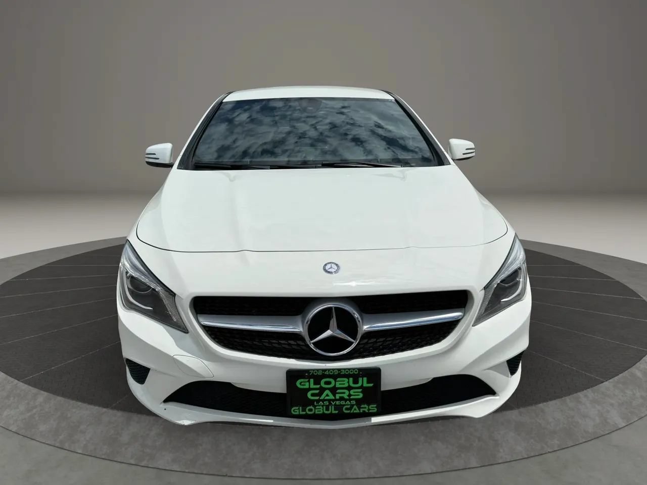 Used 2015 Mercedes-Benz CLA 250 image 2