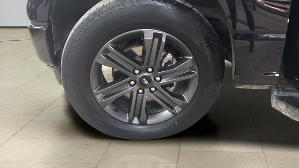 Certified 2023 Ford F150 Lariat w/ Equipment Group 502A High image 33