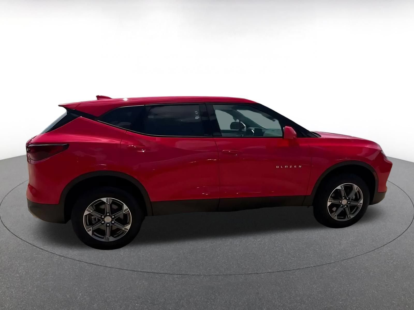 Used 2026 Chevrolet Blazer LT FWD image 15