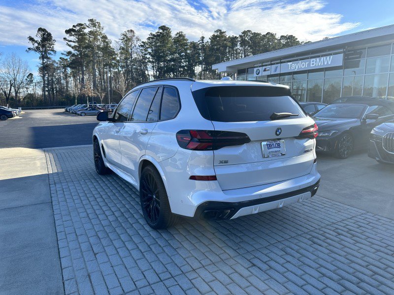 Certified 2024 BMW X5 M60i w/ Climate Comfort Package image 4