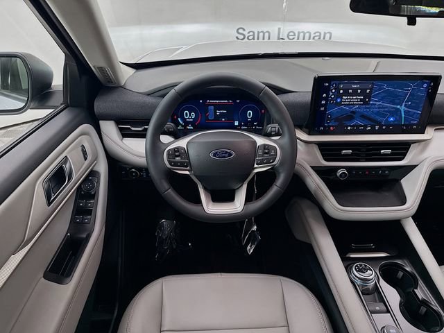 Used 2025 Ford Explorer Active w/ Active Comfort Package image 22