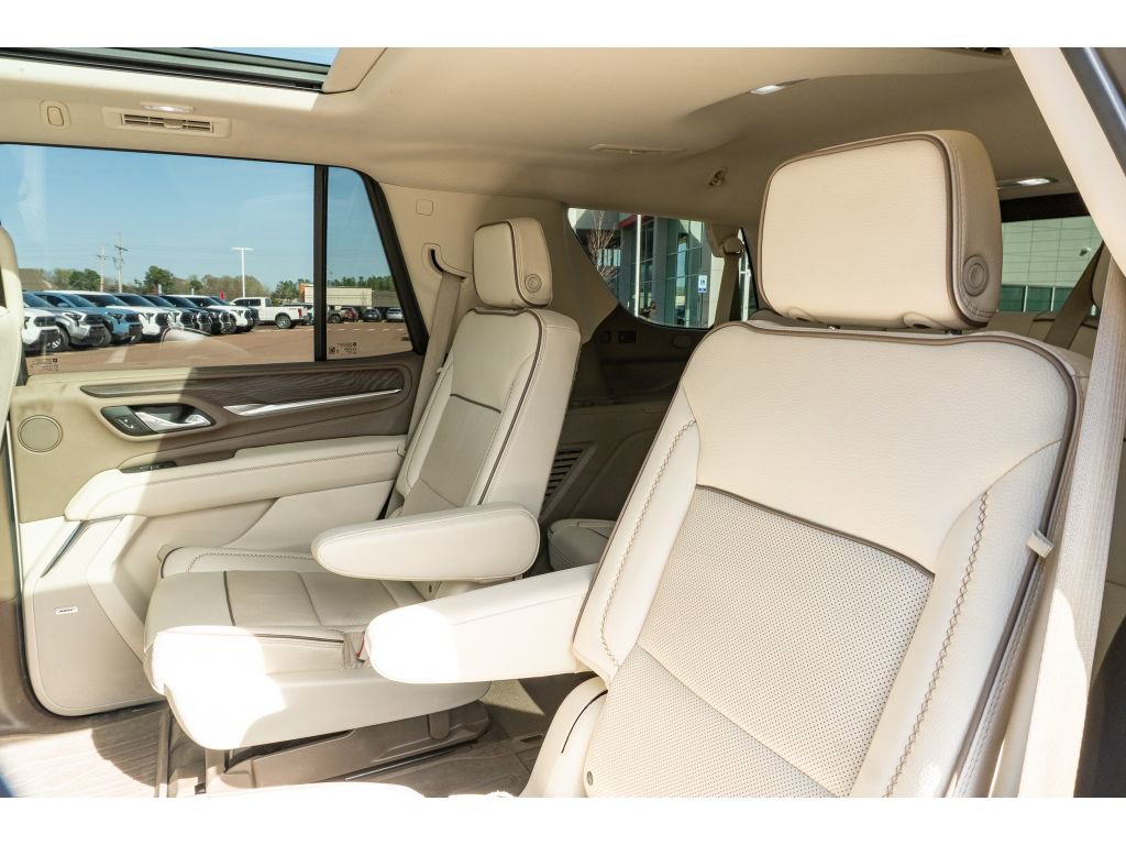 Used 2024 GMC Yukon Denali image 14