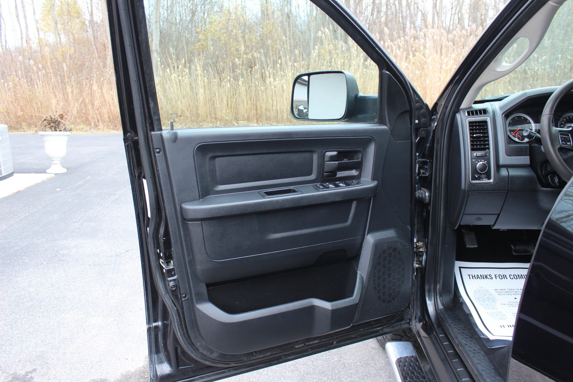 Used 2016 RAM 1500 ST w/ SXT Appearance Group AWD/4WD image 14
