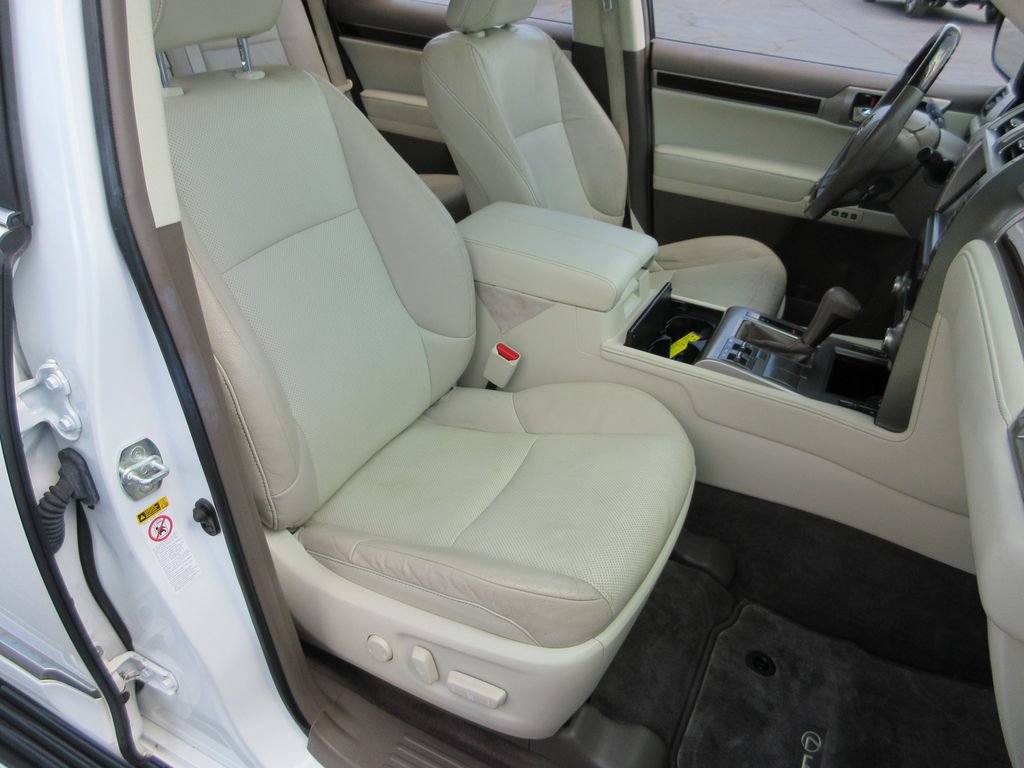 Used 2018 Lexus GX 460 Premium w/ Premium Package AWD/4WD image 23