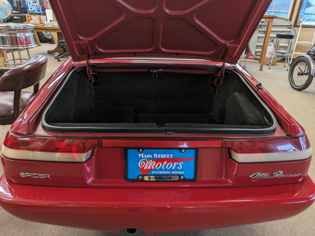Used 1991 Alfa Romeo Spider image 16