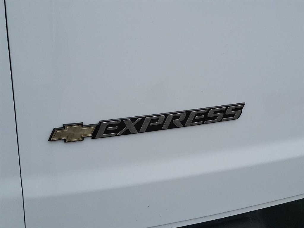 Used 2024 Chevrolet Express 2500 w/ Driver Convenience Package RWD image 19