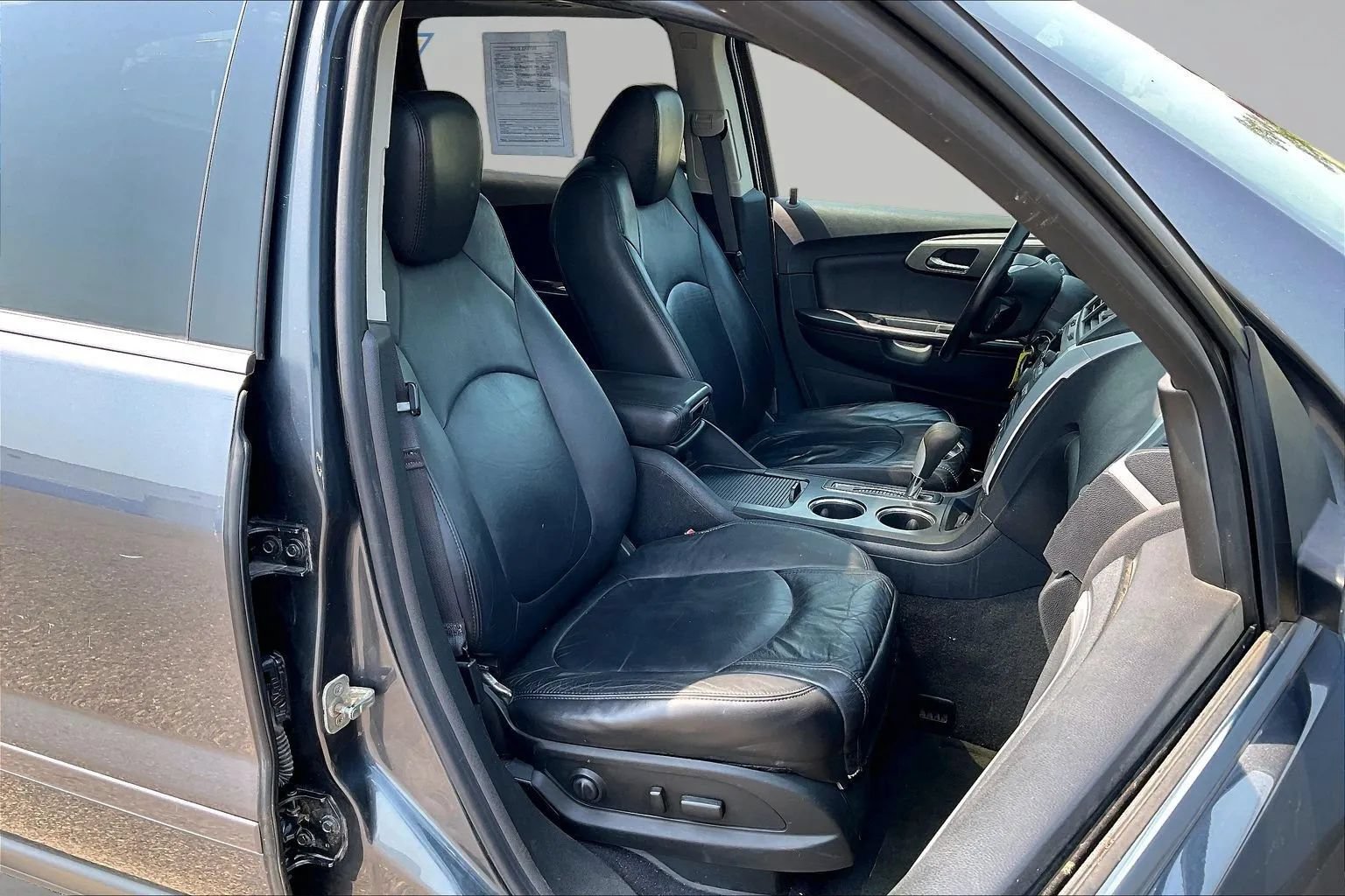 Used 2012 Chevrolet Traverse LT AWD/4WD image 32
