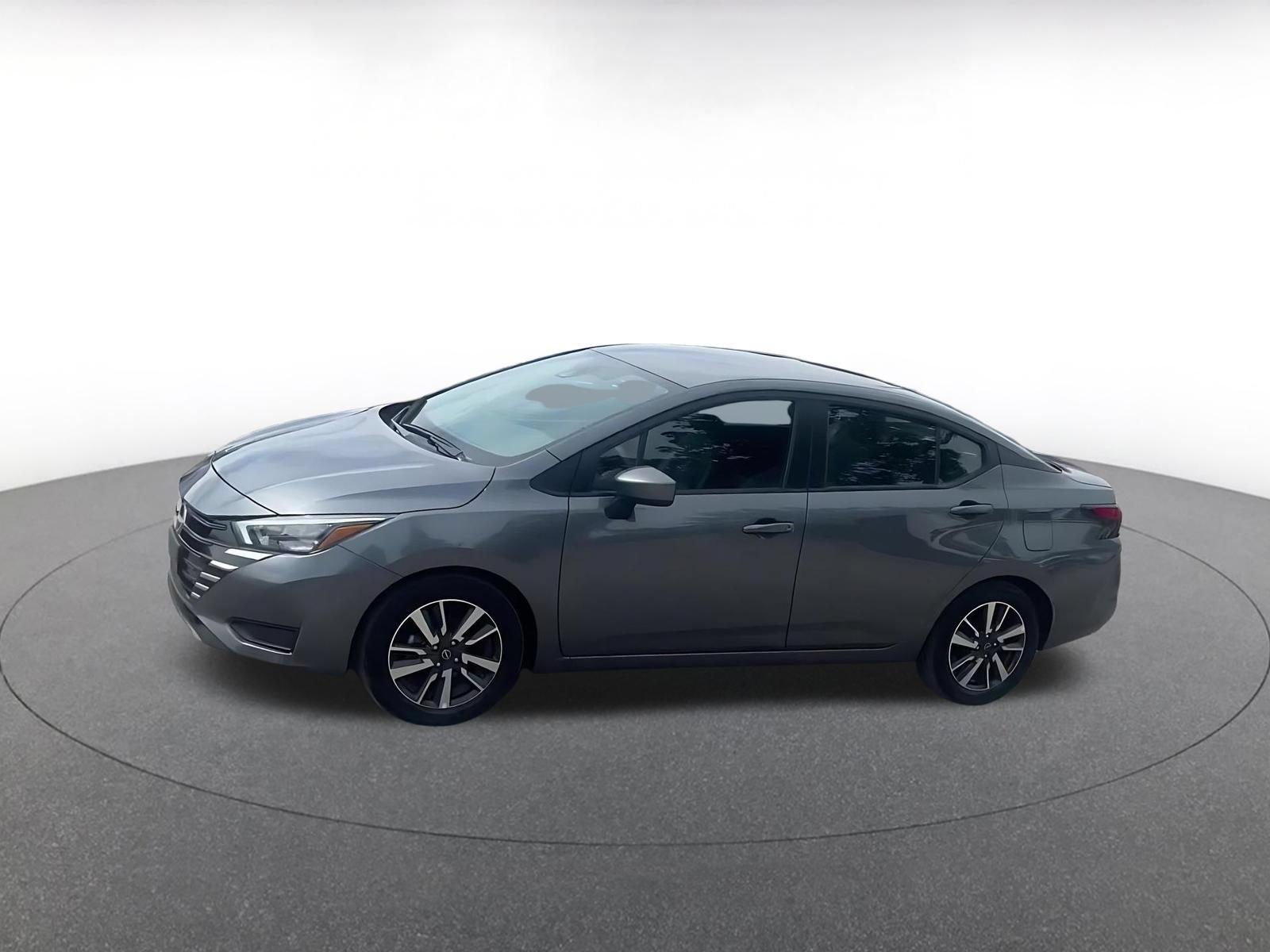 Used 2025 Nissan Versa SV FWD image 6