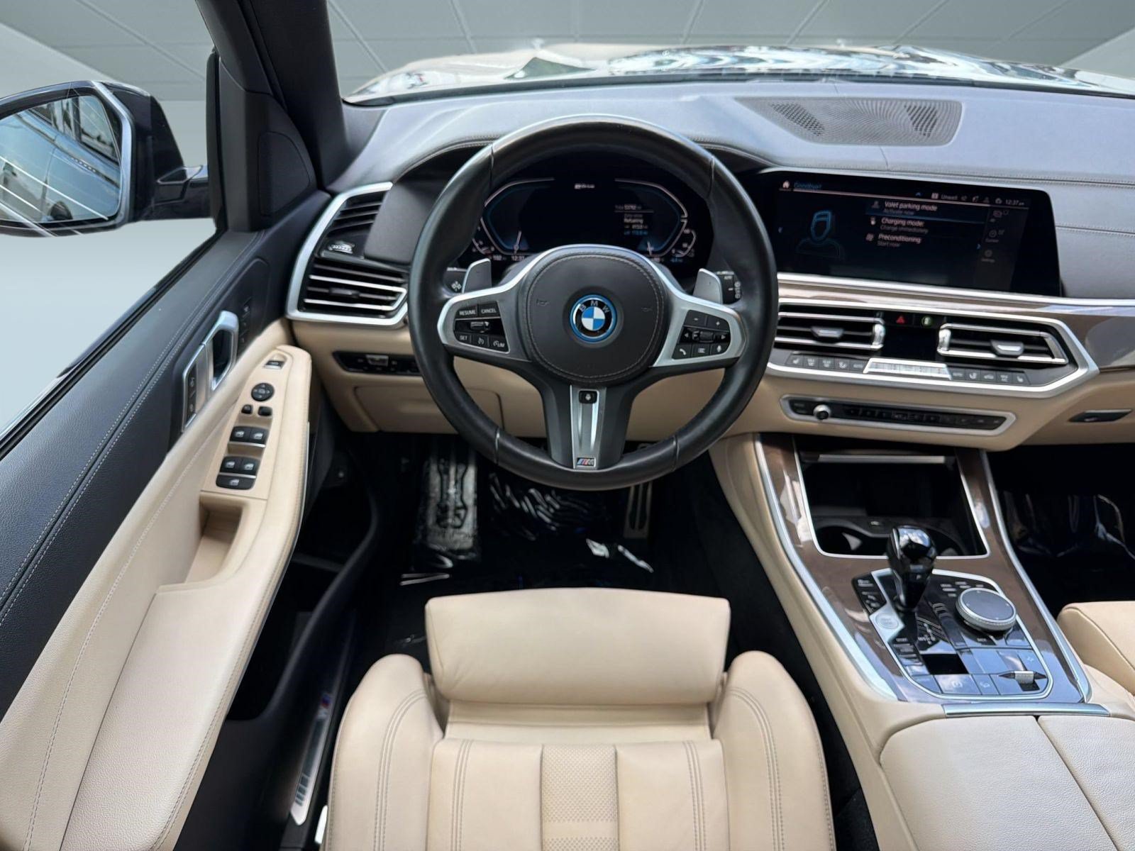 Used 2022 BMW X5 xDrive45e w/ M Sport Package AWD/4WD image 29