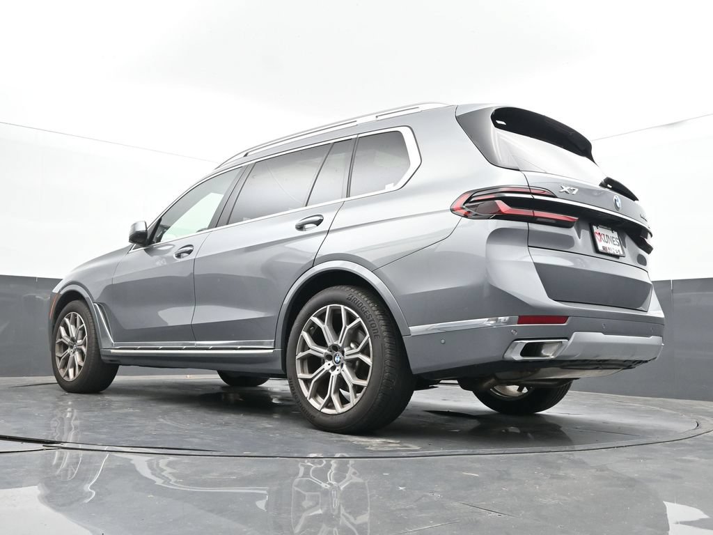 Used 2026 BMW X7 xDrive40i AWD/4WD image 37