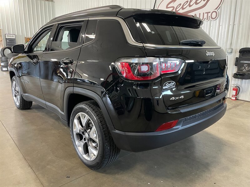 Used 2018 Jeep Compass Limited w/ Navigation Group image 3