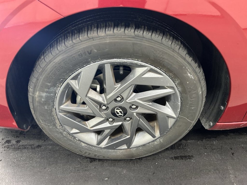 Used 2024 Hyundai Elantra SEL FWD image 8