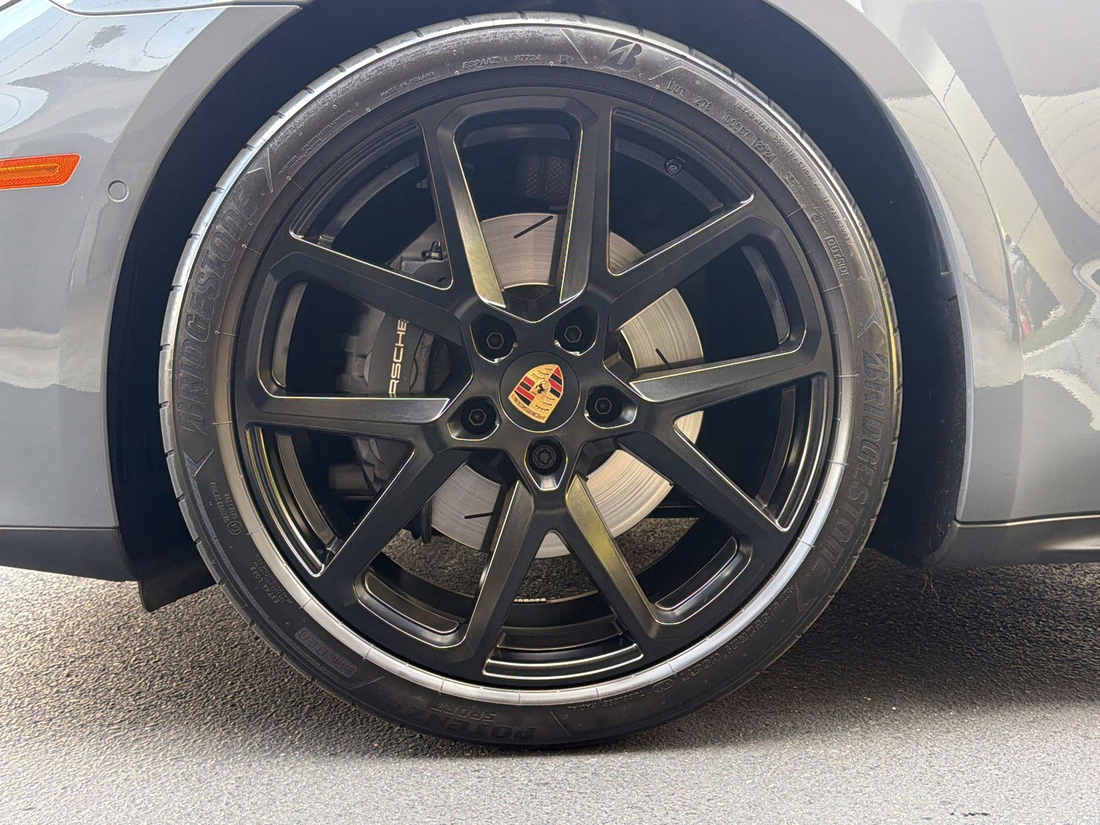 Used 2025 Porsche Panamera image 12