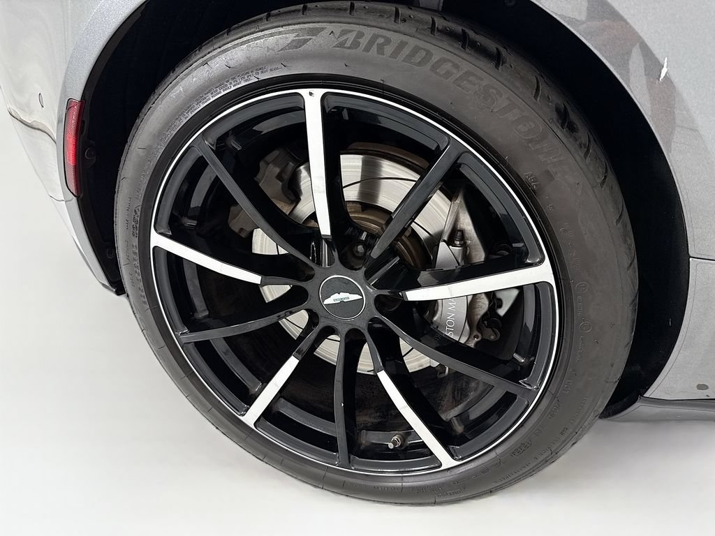 Used 2023 Aston Martin DB11 Volante RWD image 37