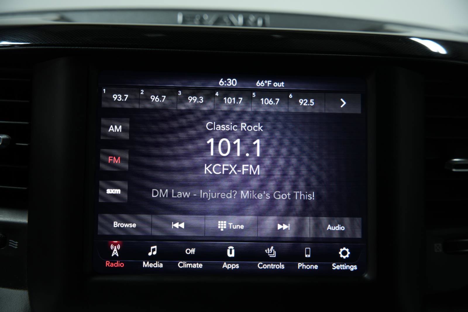 Used 2019 RAM 1500 Laramie w/ Sport Appearance Package image 33