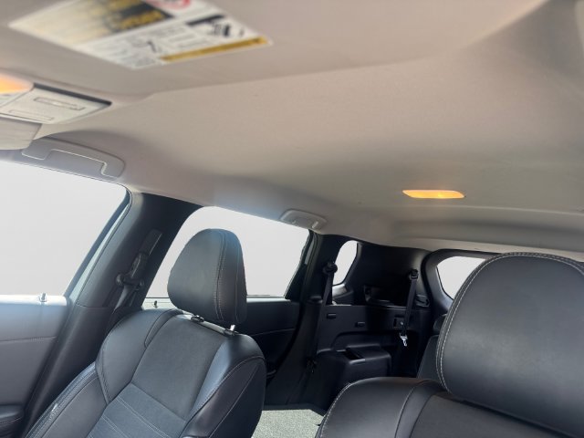 Used 2024 Mitsubishi Outlander SE AWD/4WD image 12