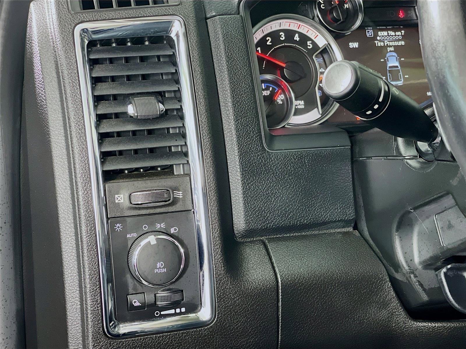 Used 2018 RAM 2500 Laramie w/ Convenience Group image 14