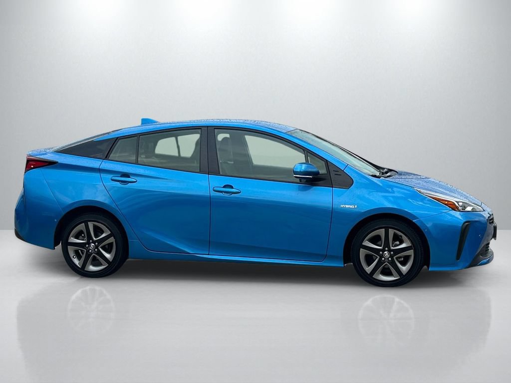 Certified 2021 Toyota Prius XLE FWD image 4