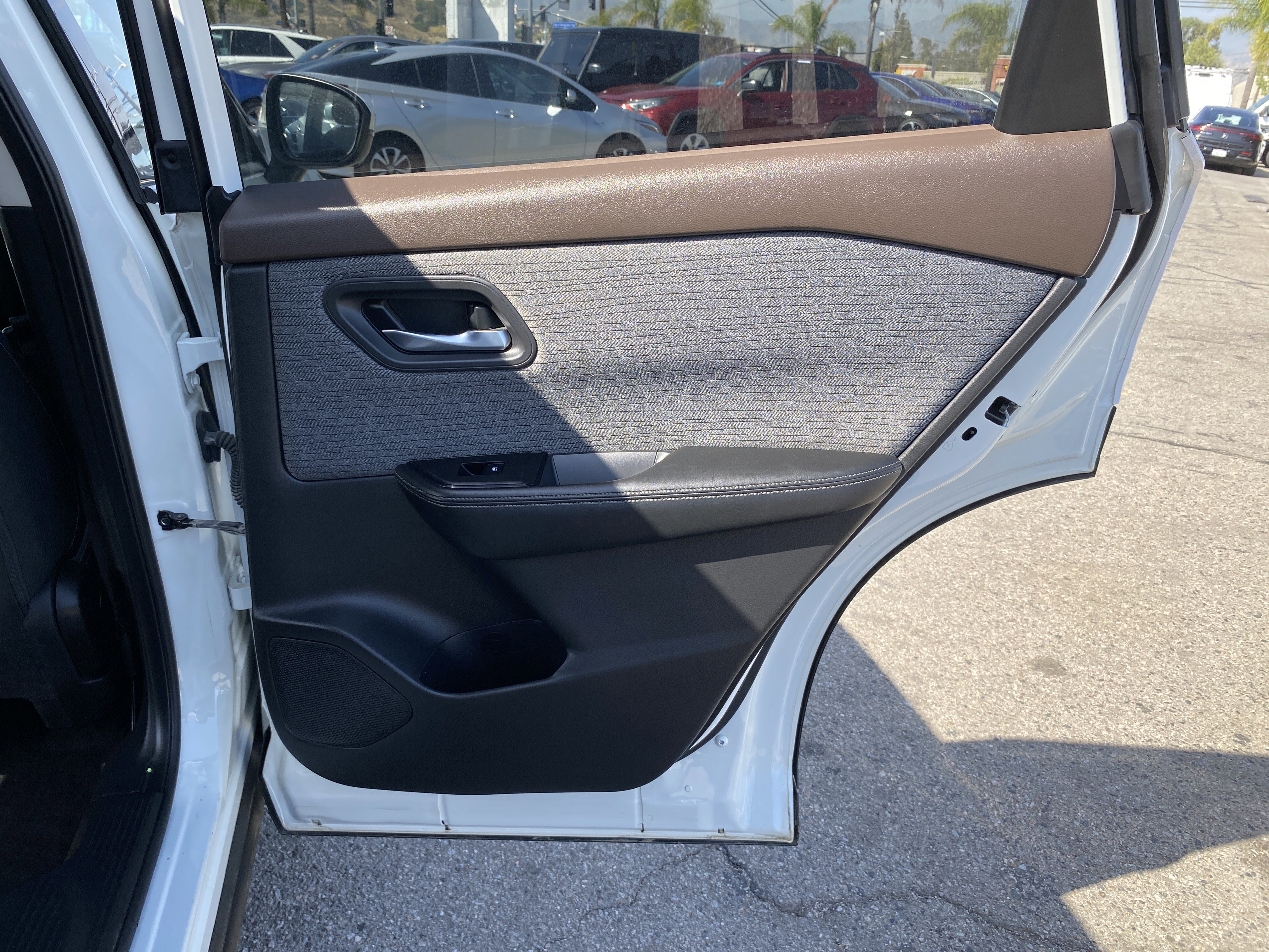 Used 2021 Nissan Rogue SV FWD image 20