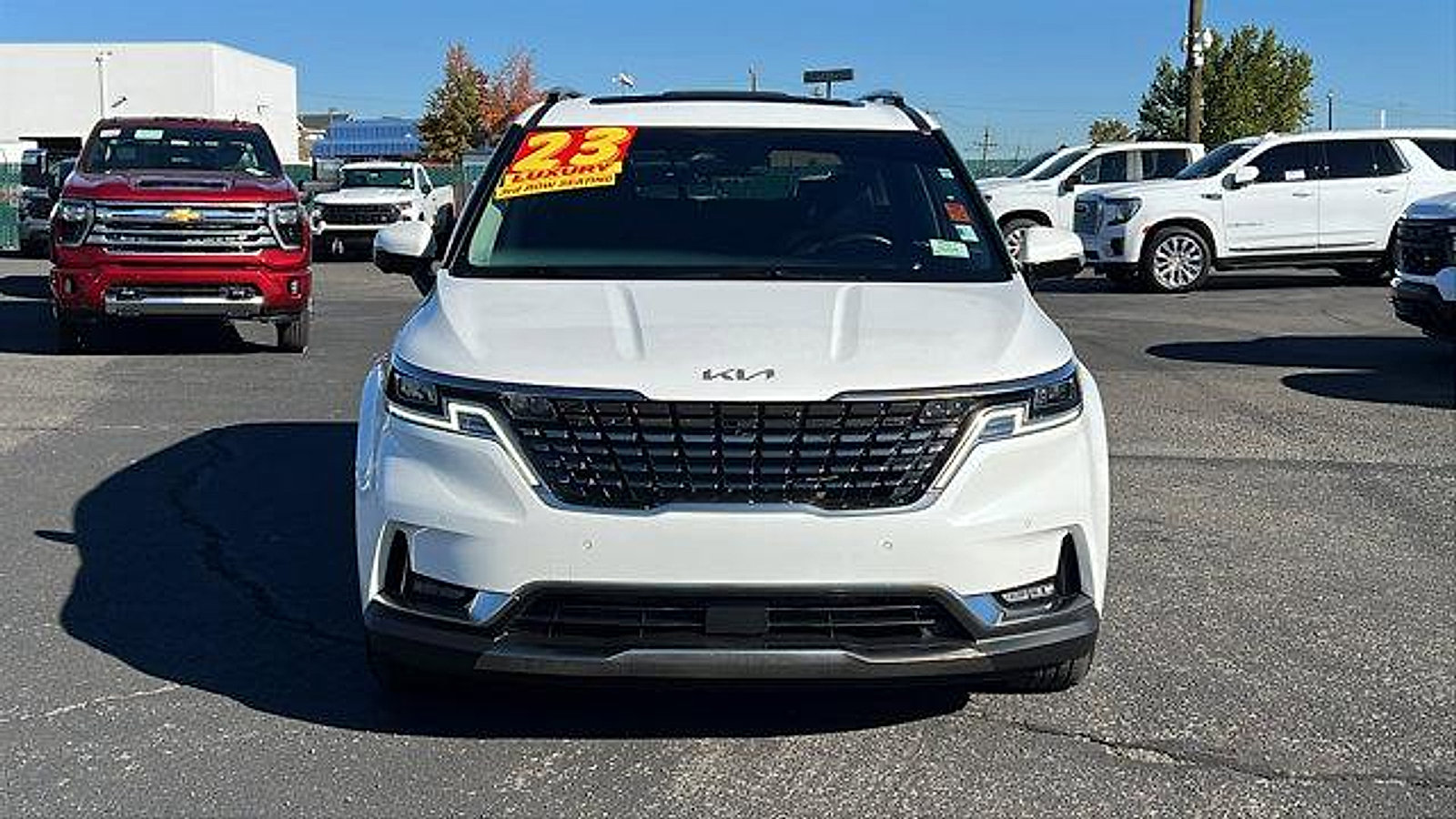 Used 2023 Kia Carnival SX Prestige FWD video 2