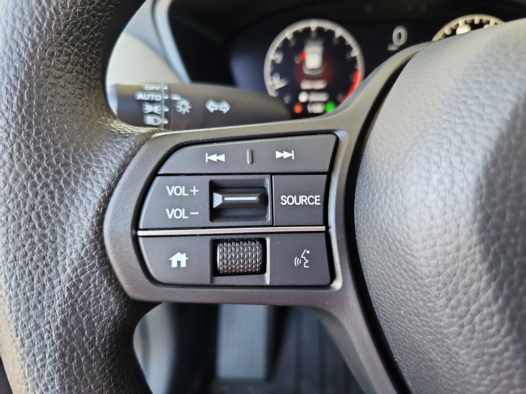 Used 2025 Honda HR-V LX image 11