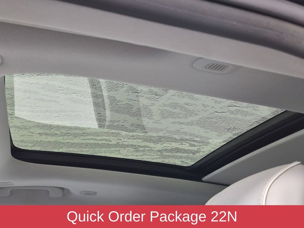 Certified 2021 Jeep Grand Cherokee L Overland w/ Luxury Tech Group IV AWD/4WD image 13