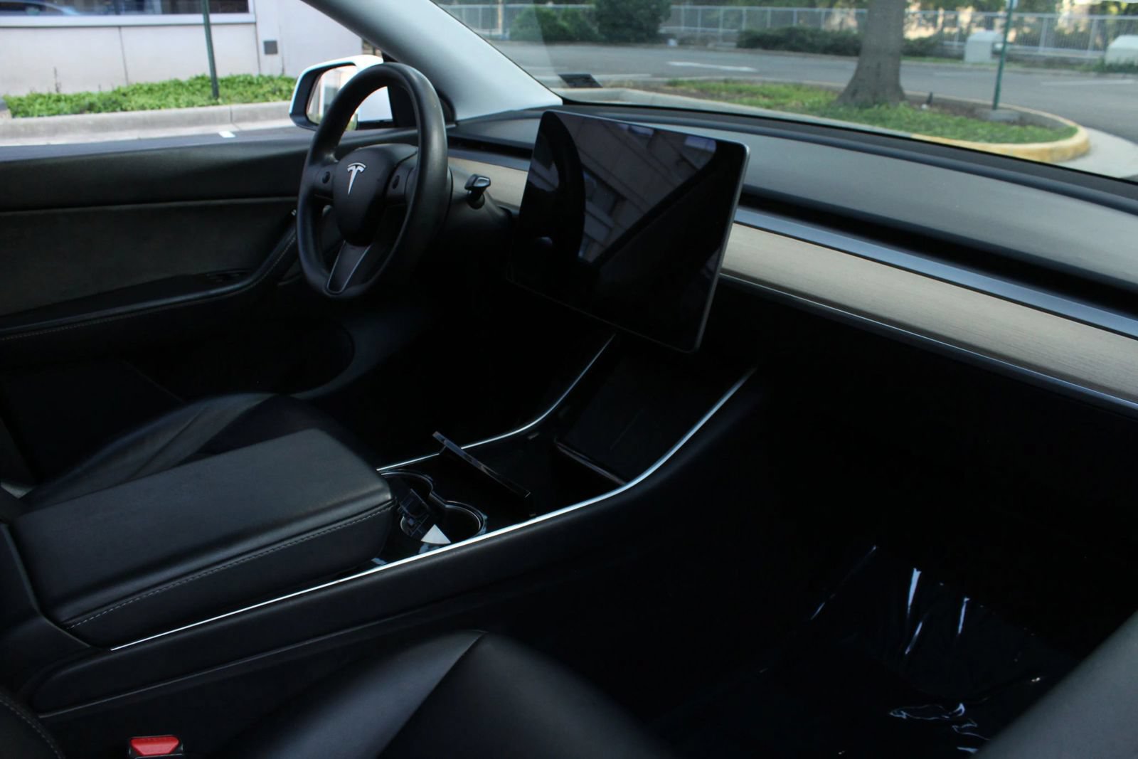 Used 2020 Tesla Model Y Long Range AWD/4WD image 25