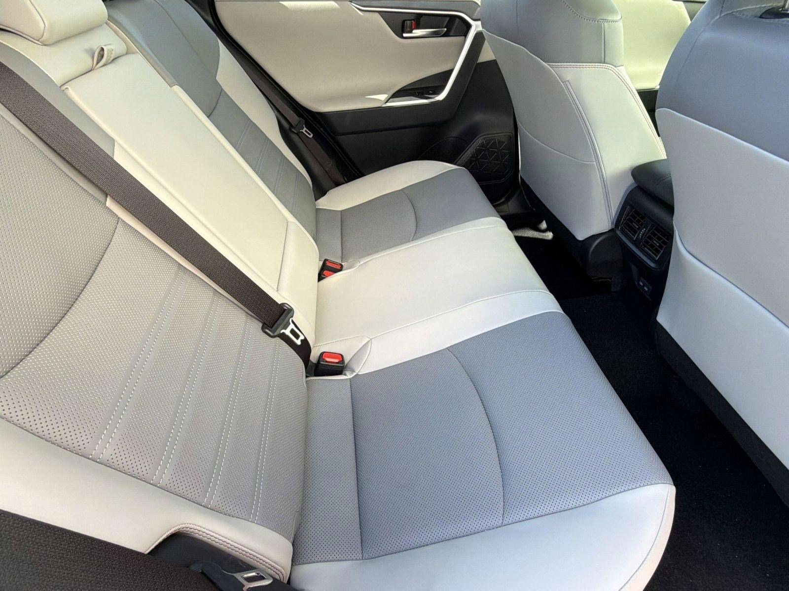 Used 2024 Toyota RAV4 Limited w/ Advanced Technology Package image 32