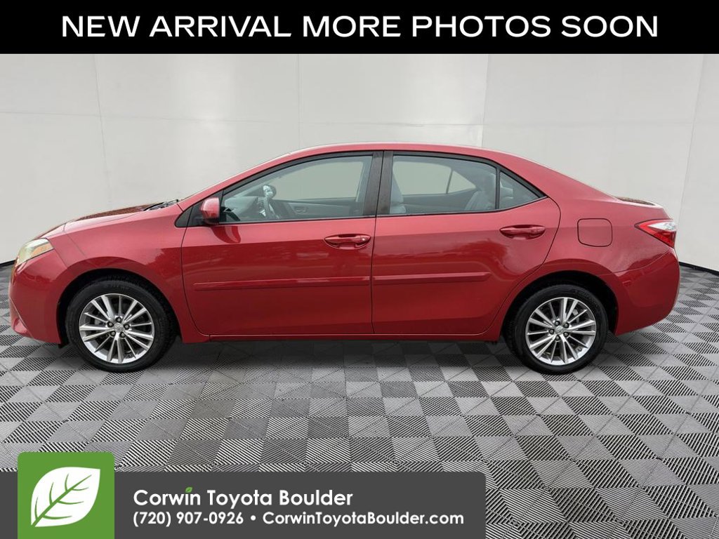 Used 2015 Toyota Corolla LE FWD image 4