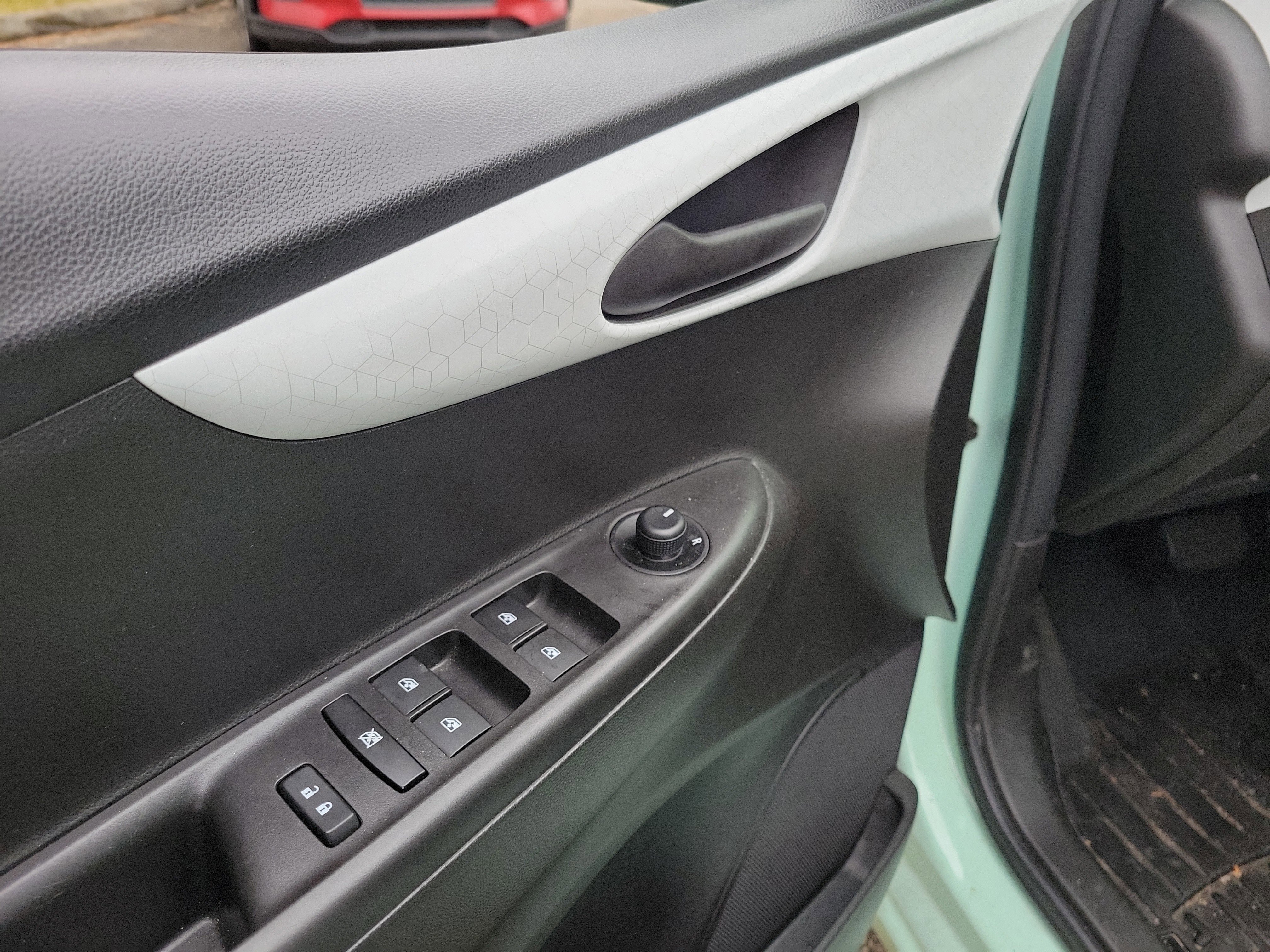 Used 2017 Chevrolet Spark LT image 18