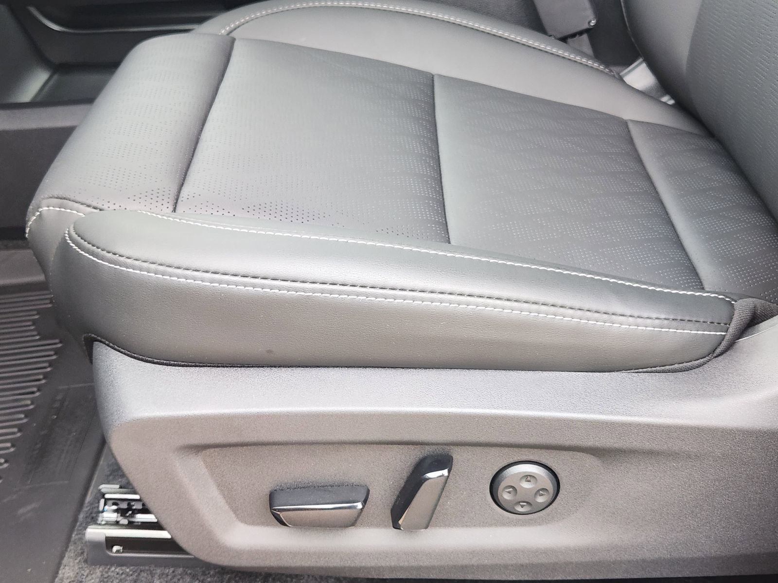 New 2026 Nissan Murano Platinum w/ Cargo Package image 23