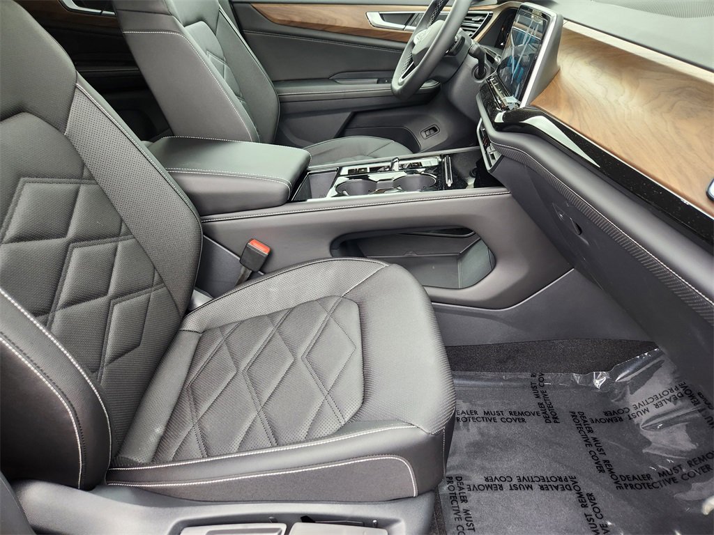 New 2025 Volkswagen Atlas SE image 23