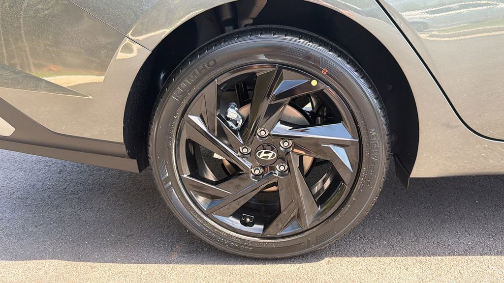 New 2026 Hyundai Elantra Sport image 17