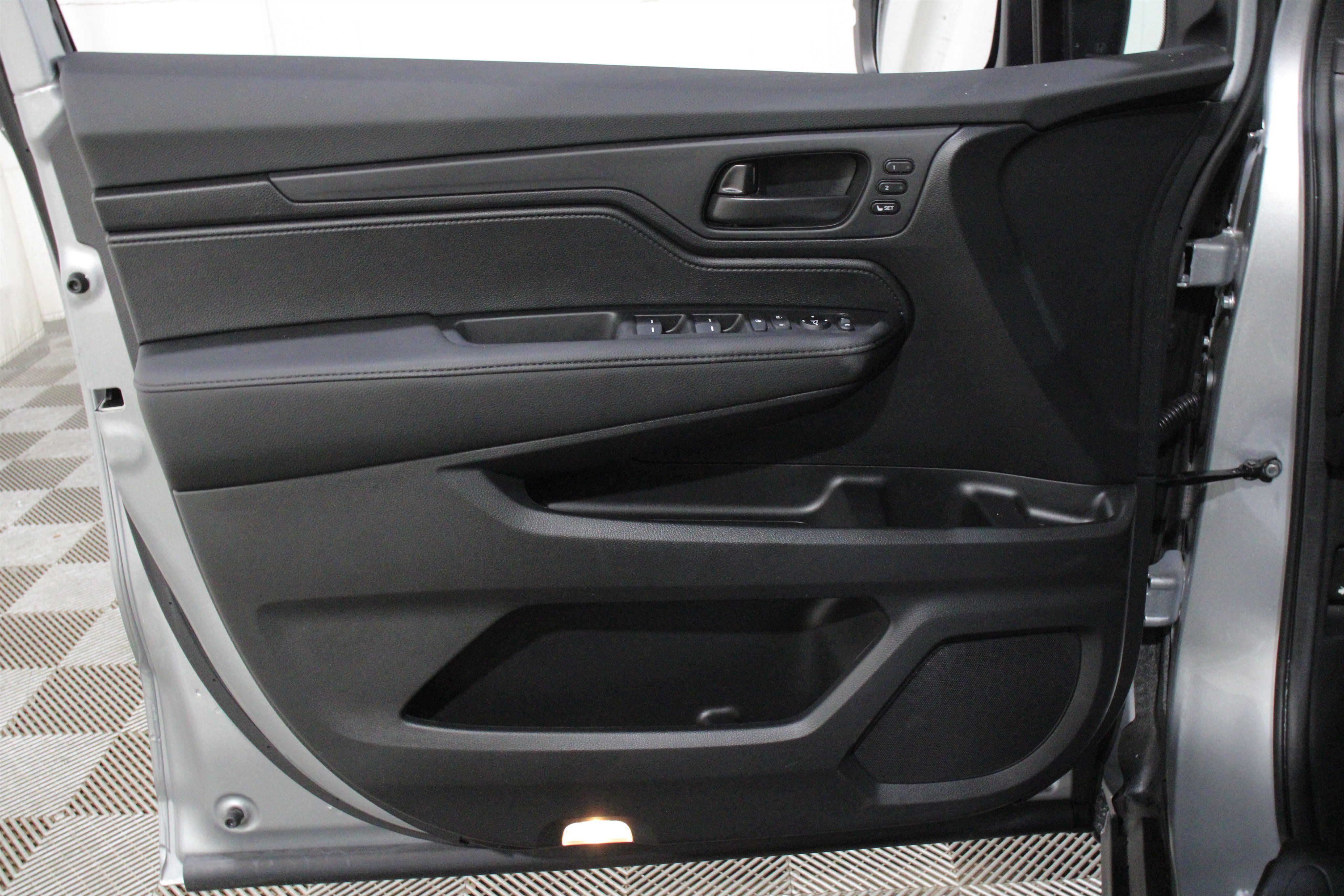 Used 2026 Honda Odyssey EX-L image 6
