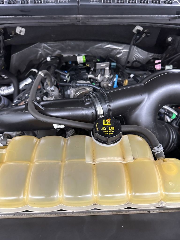 Used 2019 Ford F150 Lariat w/ Equipment Group 502A Luxury image 7