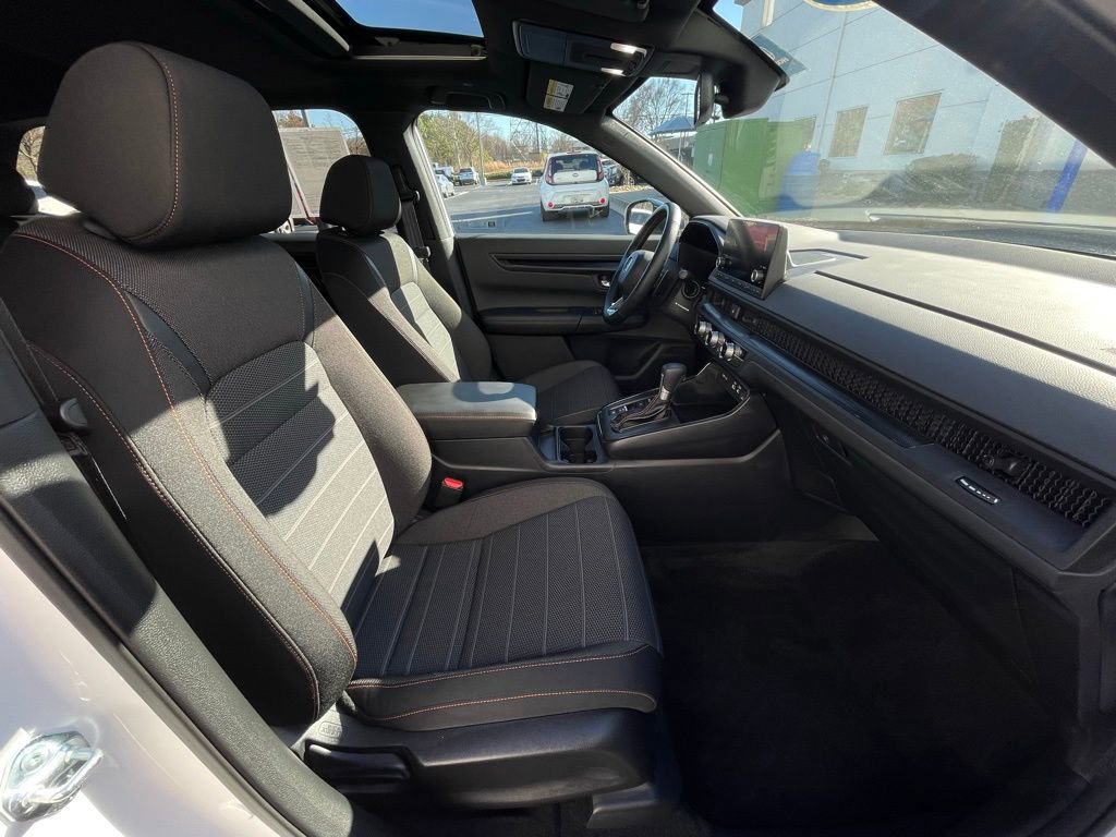 Certified 2025 Honda CR-V Sport image 33