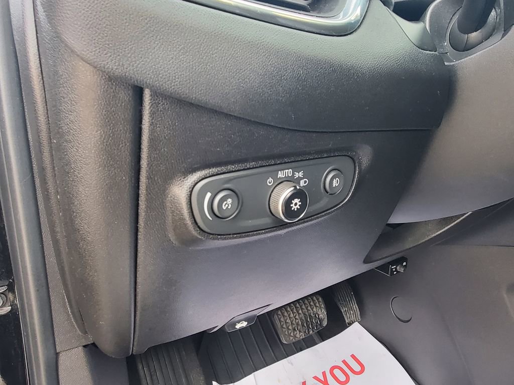 Used 2019 Chevrolet Equinox Premier image 23