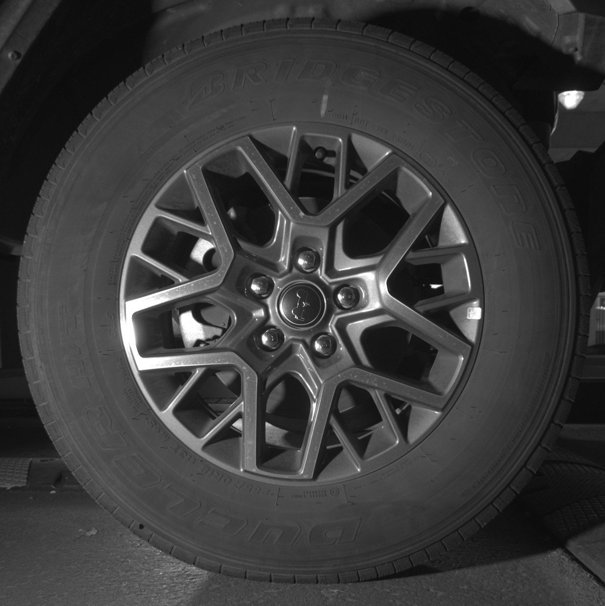 Used 2025 Jeep Wrangler Sahara image 13