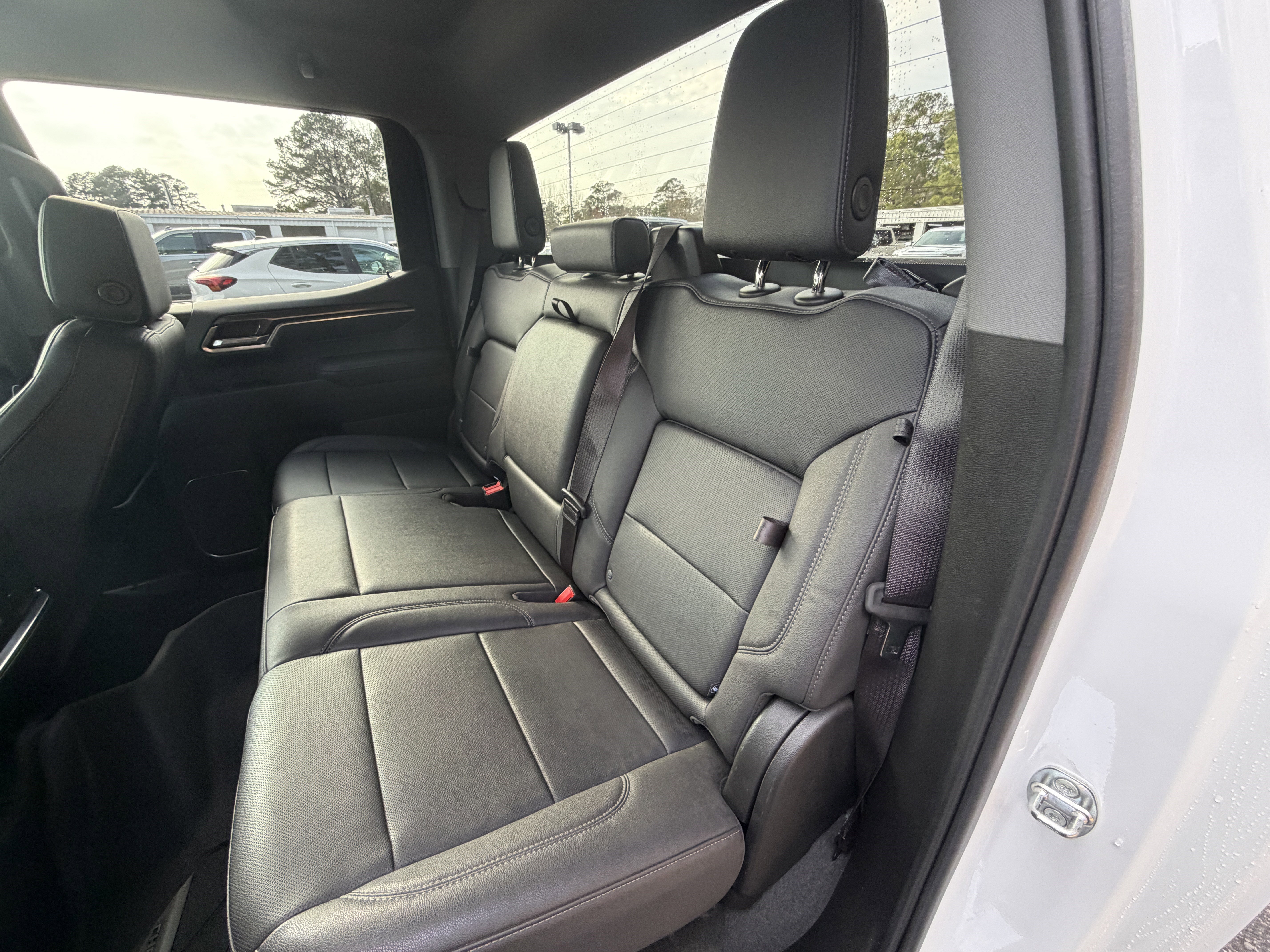 Used 2023 Chevrolet Silverado 1500 LTZ AWD/4WD image 18