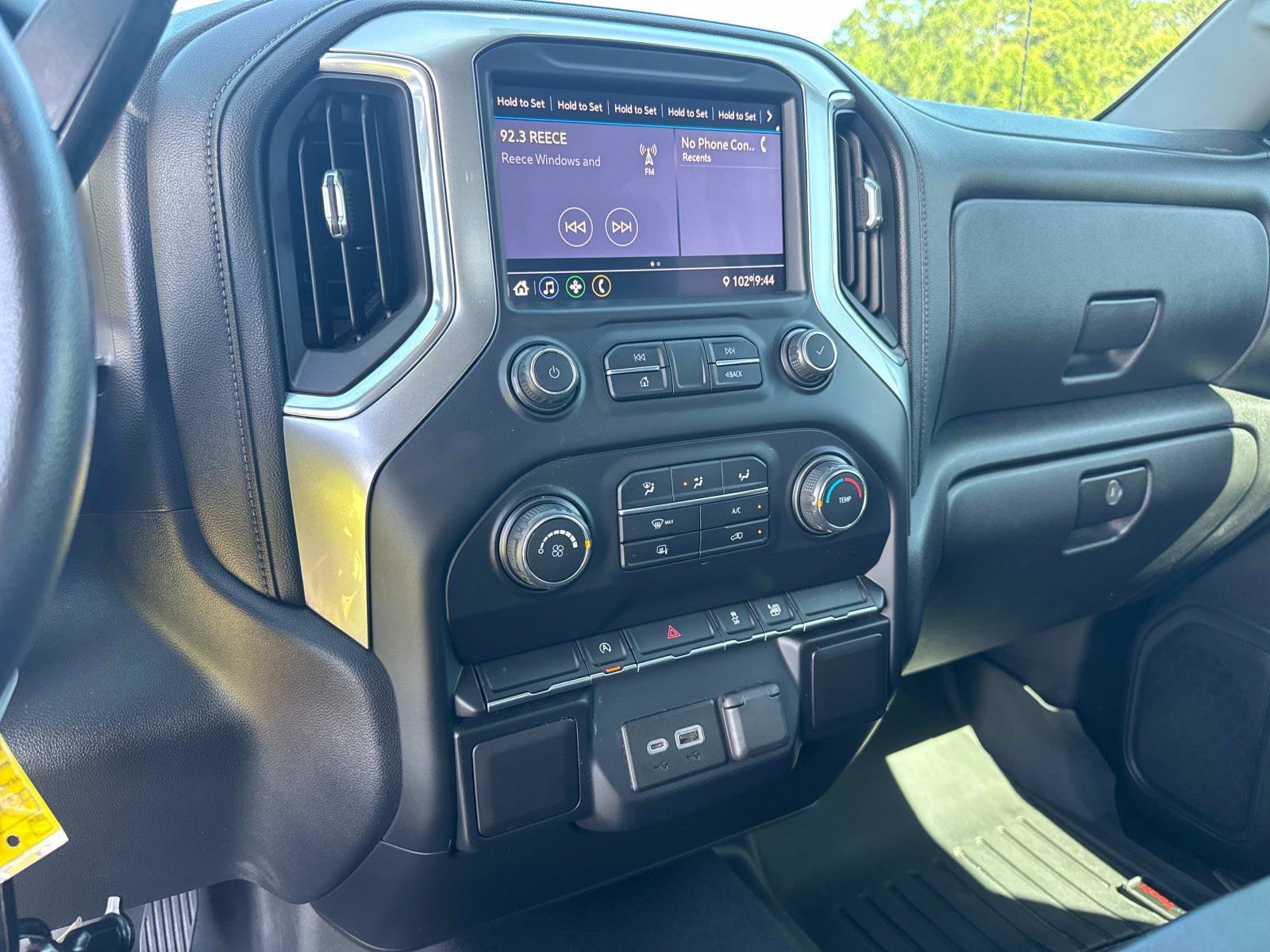 Used 2020 Chevrolet Silverado 1500 LT AWD/4WD image 23