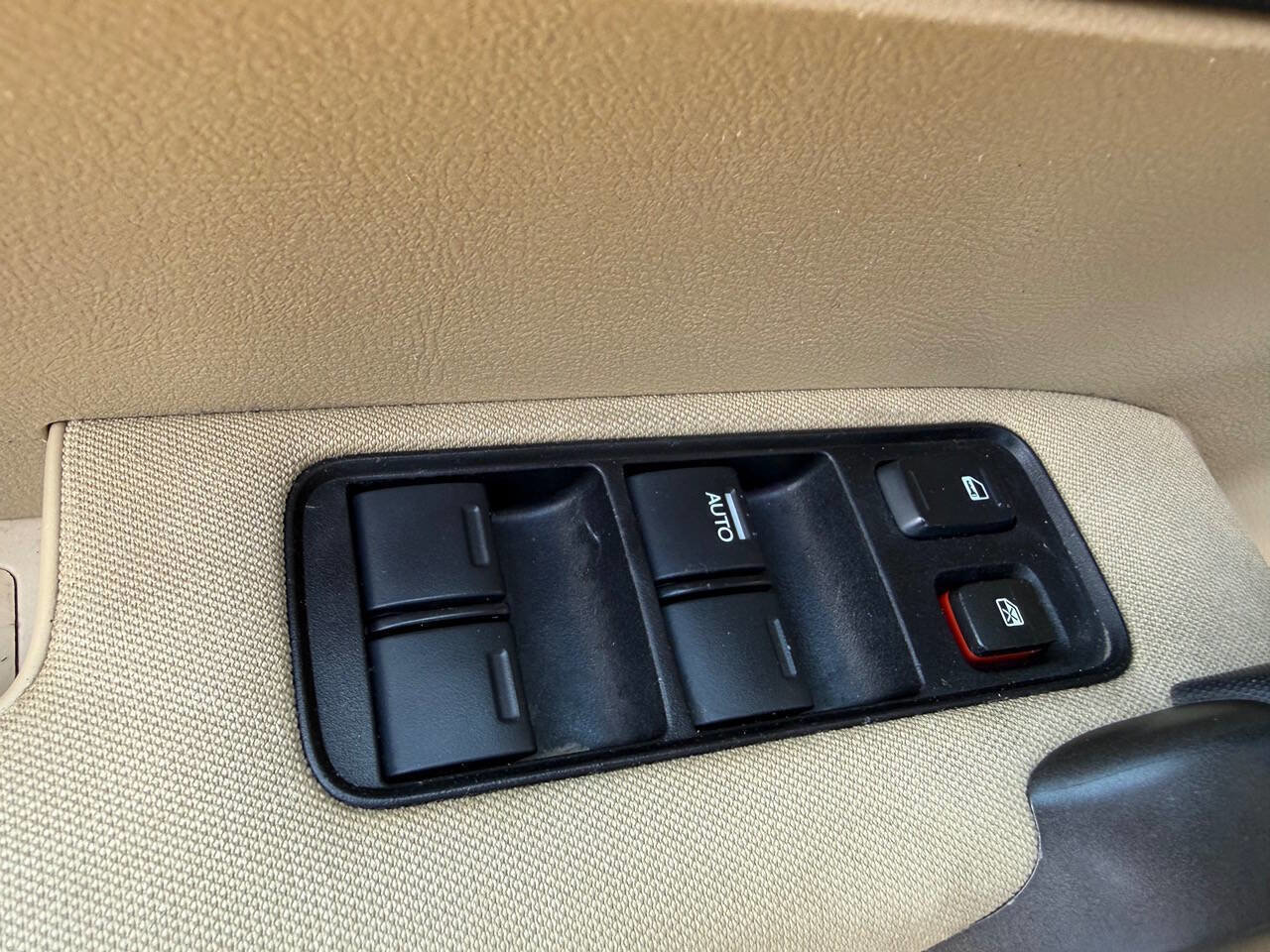 Used 2010 Honda CR-V LX image 19