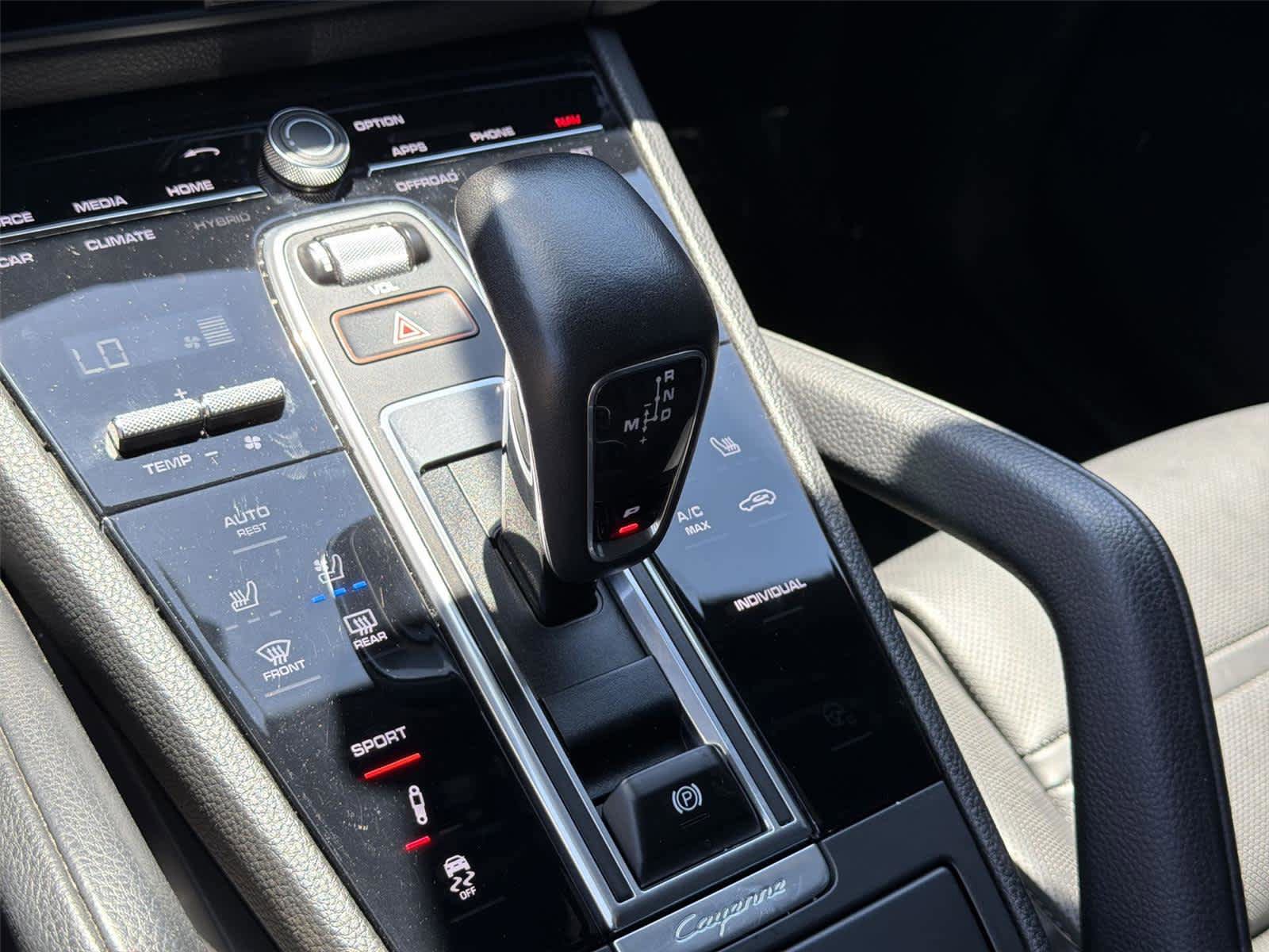 Used 2022 Porsche Cayenne S AWD/4WD image 19