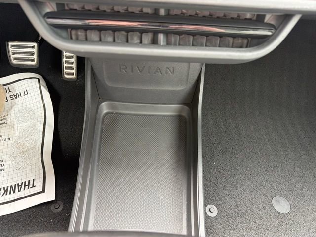 Used 2024 Rivian R1S Adventure image 54