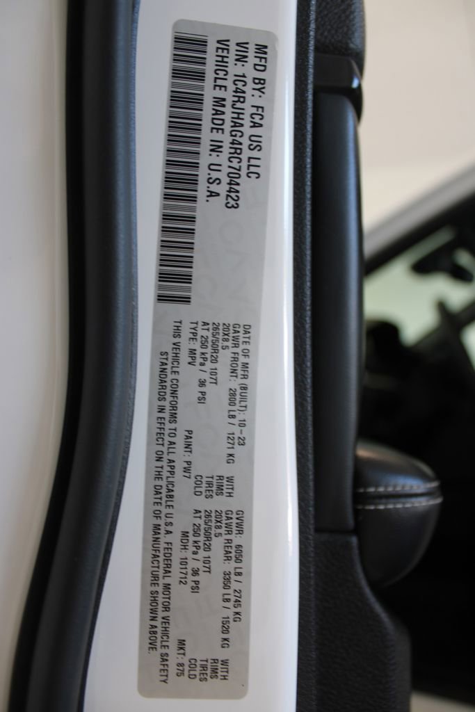 Used 2024 Jeep Grand Cherokee Altitude image 29