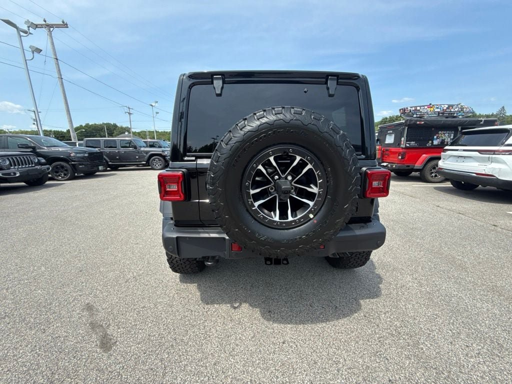 New 2026 Jeep Wrangler Unlimited Rubicon 392 w/ Quick Order Package 27X Moab AWD/4WD image 4