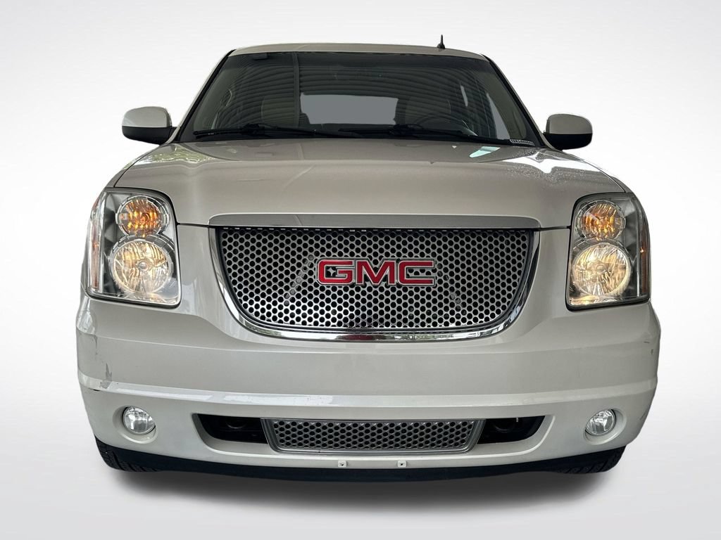 Used 2014 GMC Yukon Denali RWD image 10