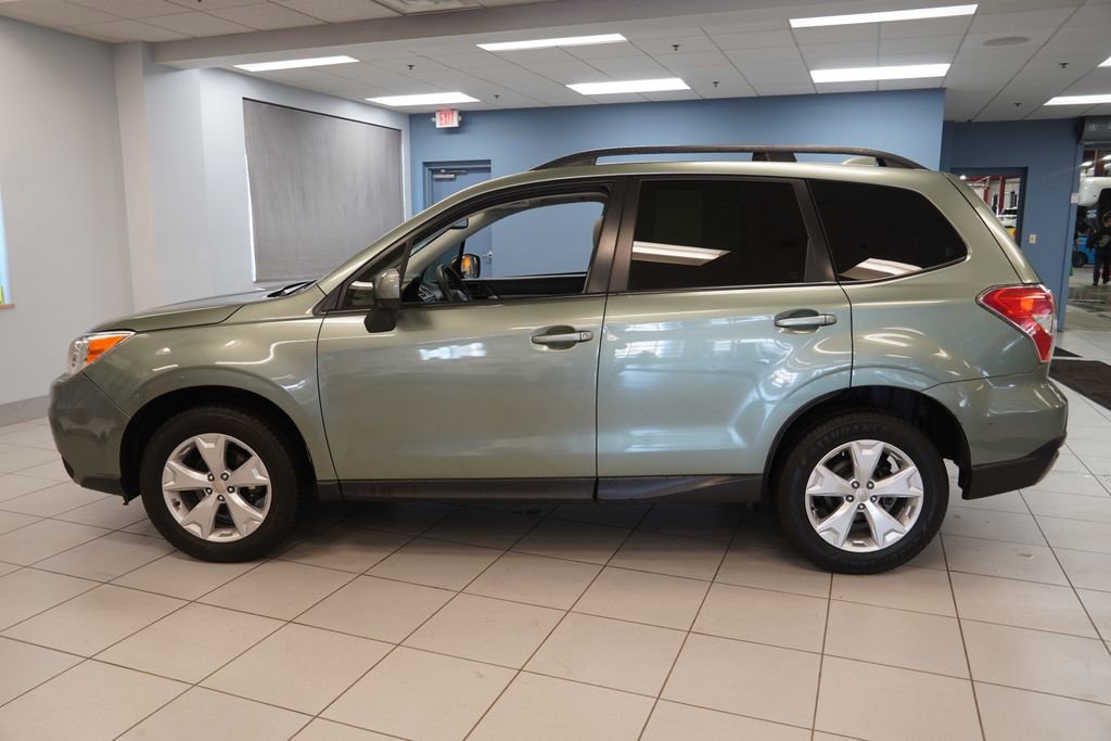 Used 2016 Subaru Forester 2.5i Premium image 2