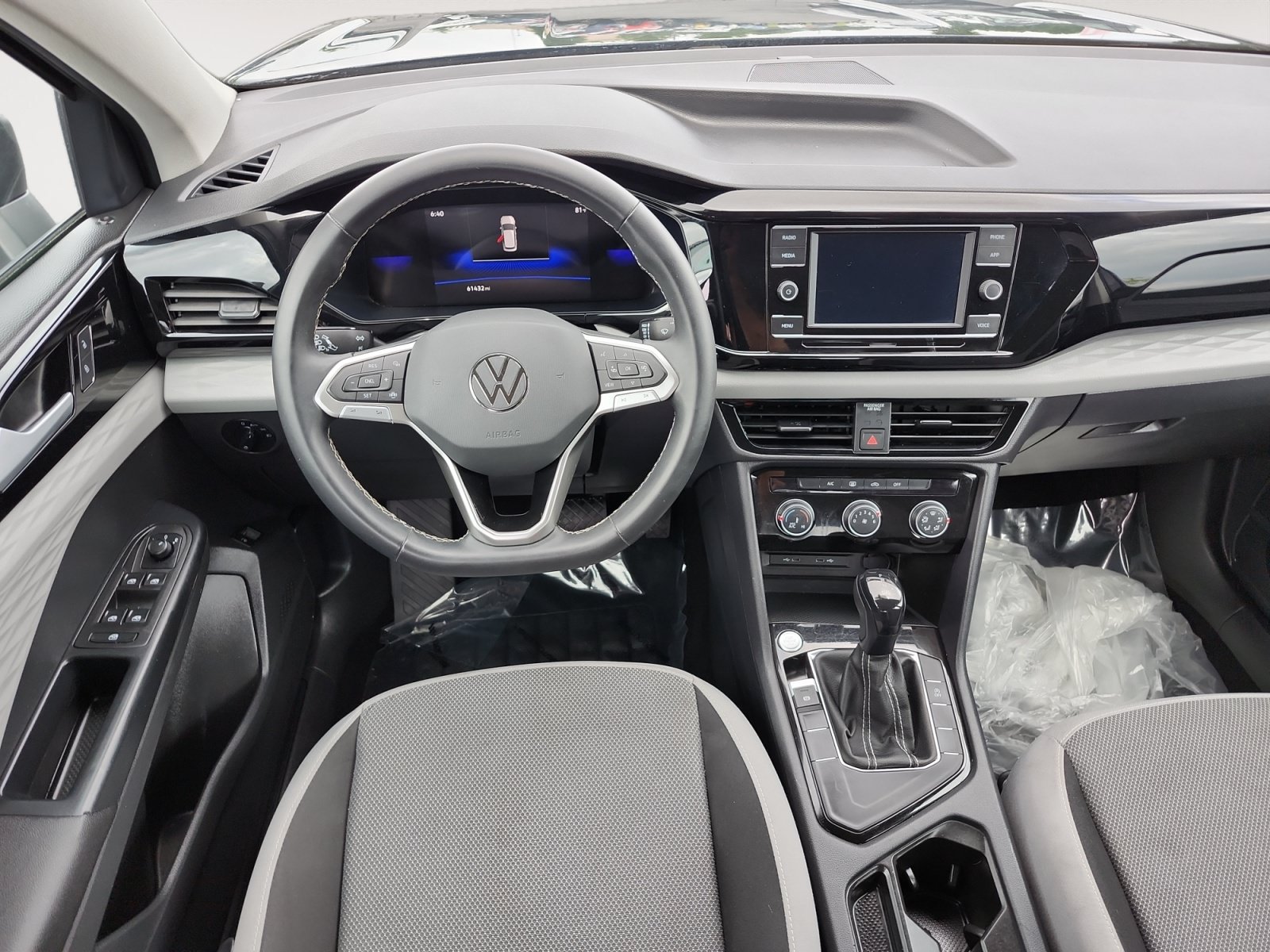 Used 2023 Volkswagen Taos S FWD image 10